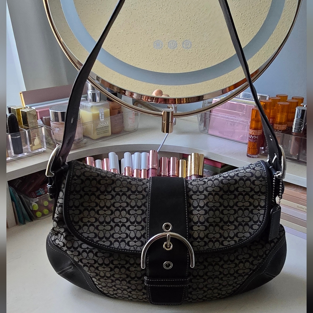 Stylish Black and Gray Handbag